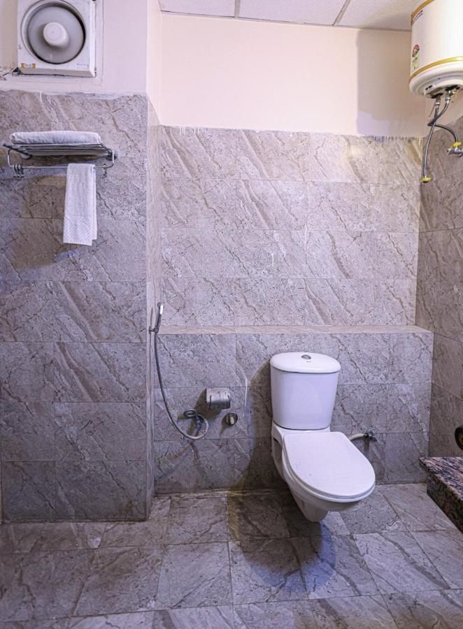 Hotel The Leaf - Gomti Nagar لاكناو المظهر الخارجي الصورة