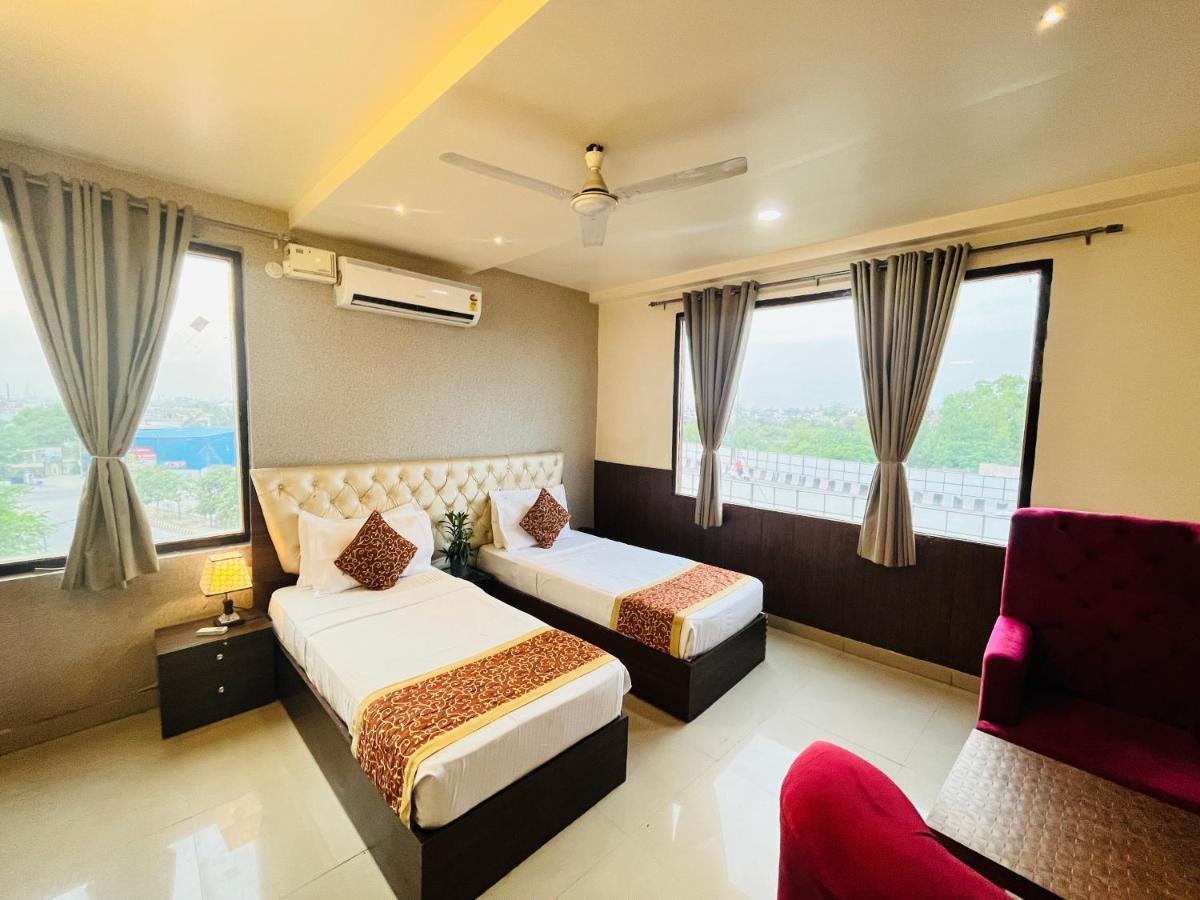 Hotel The Leaf - Gomti Nagar لاكناو المظهر الخارجي الصورة