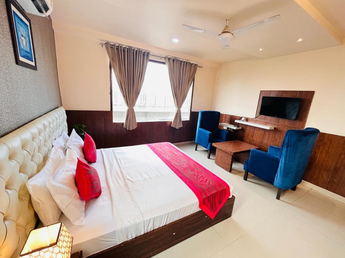 Hotel The Leaf - Gomti Nagar لاكناو المظهر الخارجي الصورة